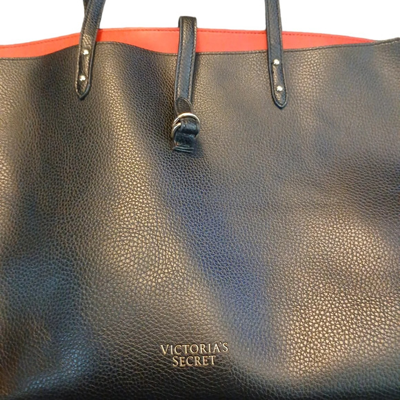 4 Victoria's Secret Totes - Picture 9 of 16